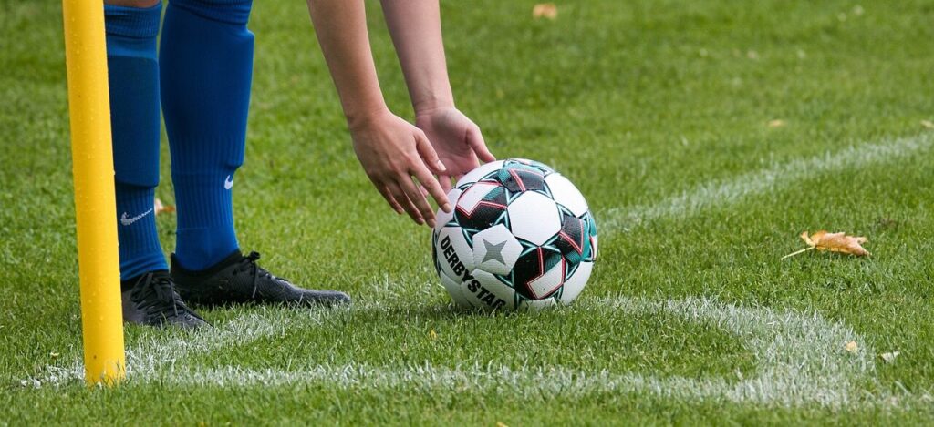 corner ball, corner point, football-6566084.jpg